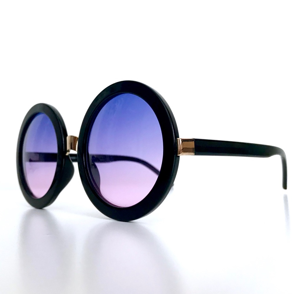 Round Golden-Bridge Sunnies
— RoyalBlue-Pink Ombré